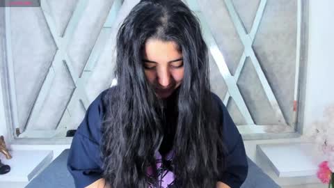 Danna Astrom online show from 29, 1, 2025