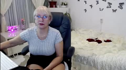 Snapshot of ghertrudequeen chatting on 6, 10, 2025 Ghertrudequeen online show from 6, 10, 2025