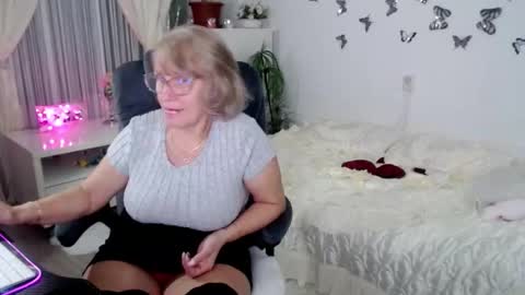 Snapshot of ghertrudequeen chatting on 21, 10, 2025 Ghertrudequeen online show from 21, 10, 2025