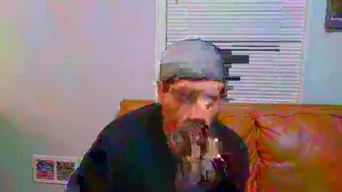 Snapshot of ghomps88 chatting on 21, 10, 2025 Gee online show from 21, 10, 2025