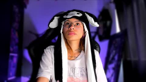 Snapshot of ghostlydolll chatting on 4, 10, 2025 Sara online show from 4, 10, 2025