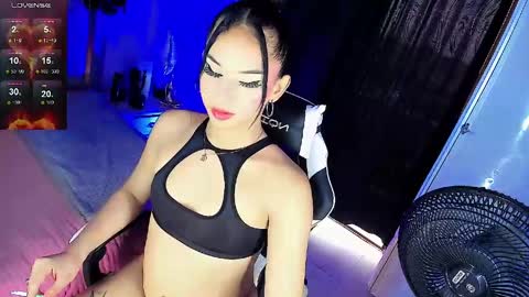 Gia Ferrara online show from 17, 5, 2026