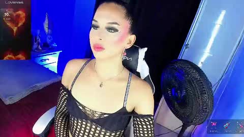 Gia Ferrara online show from 6, 6, 2026