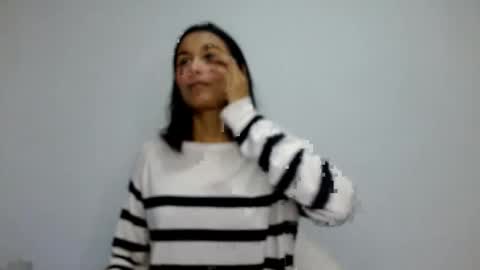 Snapshot of gia_lee10 chatting on 30, 9, 2025 Gia Lee online show from 30, 9, 2025