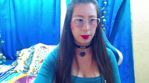 Gia  online show from 9, 5, 2026