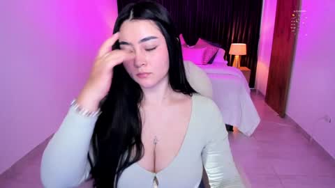 Gia lowry online show from 15, 1, 2025