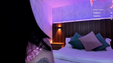 Gia lowry online show from 27, 2, 2025