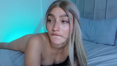 Gia online show from 10, 1, 2025