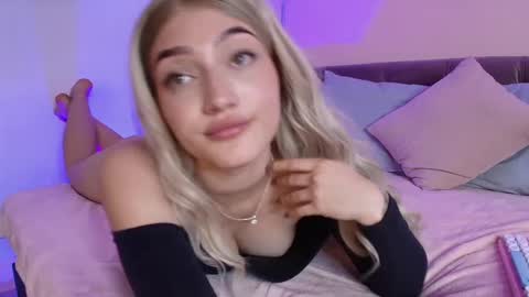 Gia online show from 30, 1, 2025