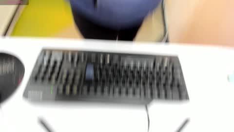 G I A  FOX online show from 1, 11, 2025