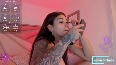 Snapshot of giafu chatting on 28, 11, 2025 Gia online show from 28, 11, 2025