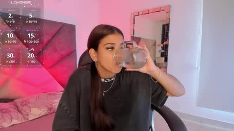 Snapshot of giafu chatting on 18, 12, 2025 Gia online show from 18, 12, 2025