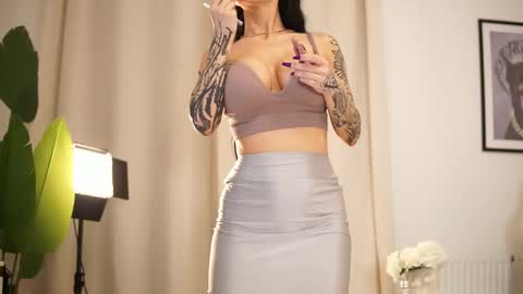 Snapshot of giainked chatting on 25, 3, 2026 giainked online show from 25, 3, 2026