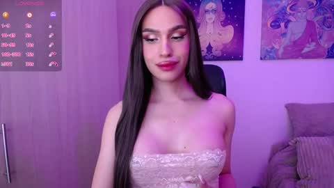 Gia Mint  online show from 6, 6, 2026