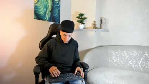 Snapshot of gian_rossii chatting on 5, 6, 2026 GIAN online show from 5, 6, 2026