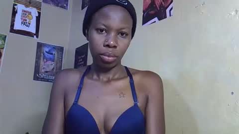 Snapshot of gianna_012 chatting on 16, 4, 2026 ENNY online show from 16, 4, 2026