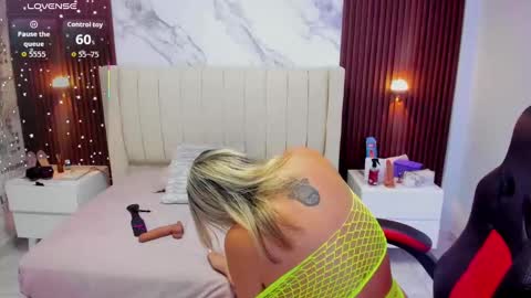 G I A N N A  online show from 17, 9, 2025