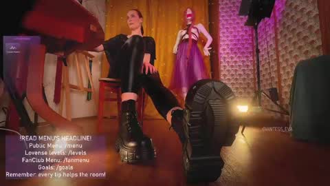 Snapshot of giantess_eva chatting on 19, 4, 2026 Eva online show from 19, 4, 2026