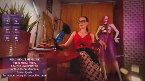 Snapshot of giantess_eva chatting on 17, 5, 2026 Eva online show from 17, 5, 2026