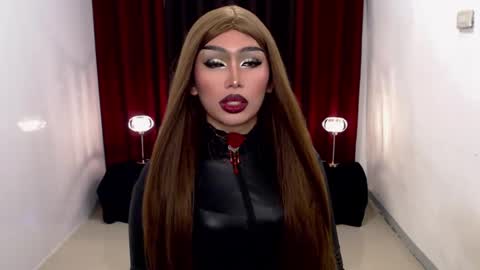 Gia X online show from 17, 12, 2024