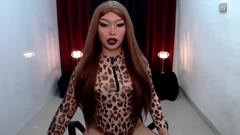 Gia X online show from 23, 12, 2024