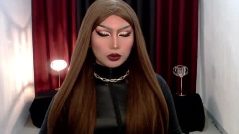 Gia X online show from 2, 2, 2025