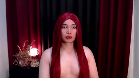 Snapshot of giaxxx01 chatting on 19, 10, 2025 Gia X online show from 19, 10, 2025