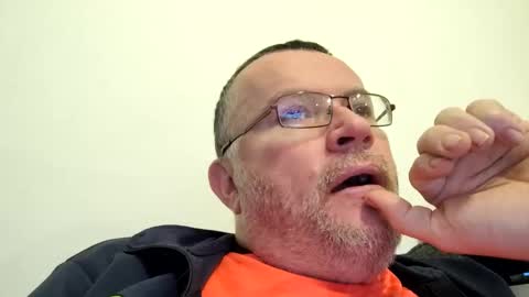 giddyup222222 online show from 12, 1, 2025