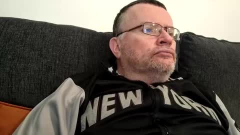 giddyup222222 online show from 10, 3, 2025