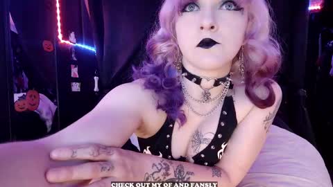 Giggles online show from 22, 9, 2025