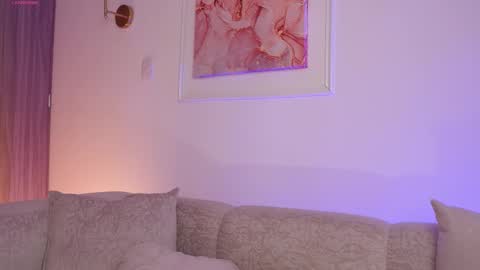 GIGI online show from 26, 2, 2025