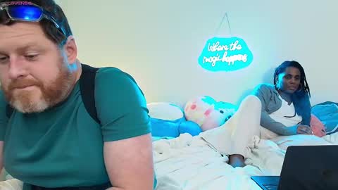 Snapshot of gigimcfee chatting on 18, 9, 2025 G Money online show from 18, 9, 2025