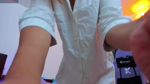 gigimooon online show from 9, 2, 2026