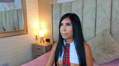 gigirose_ online show from 25, 10, 2025