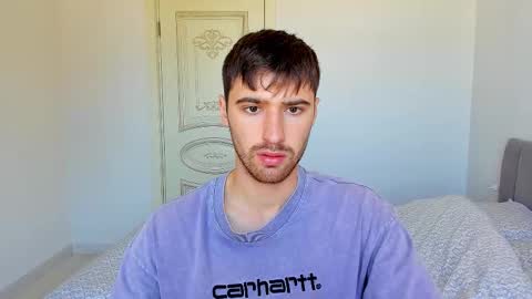 Snapshot of gilbertogonzales chatting on 22, 9, 2025 gilbertogonzales online show from 22, 9, 2025