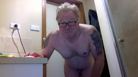 gimmmieoooo online show from 16, 3, 2026