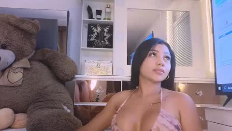 O GINA AND AKEMI    online show from 12, 12, 2024