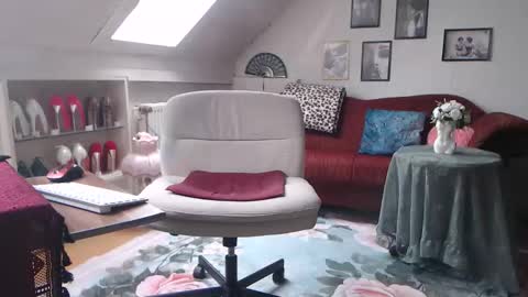 Gina online show from 15, 3, 2026