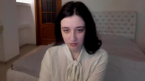 Kate online show from 2, 2, 2025