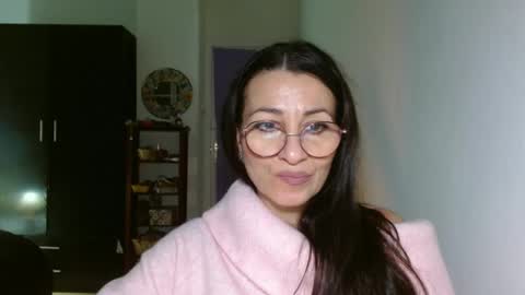 GinaONeon online show from 20, 12, 2024