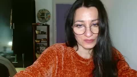 GinaONeon online show from 2, 1, 2025