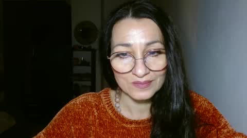 GinaONeon online show from 4, 1, 2025