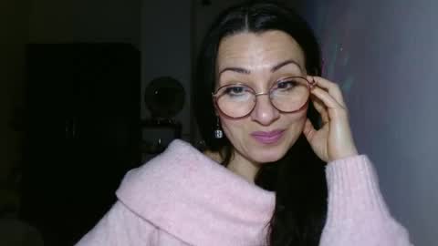 GinaONeon online show from 31, 1, 2025