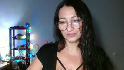 GinaONeon online show from 14, 11, 2025