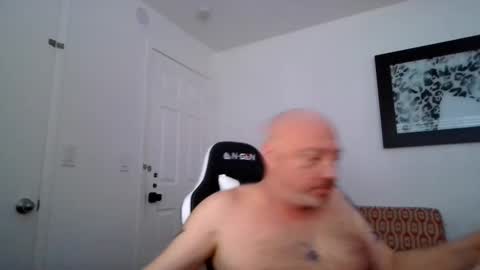 Snapshot of ginofashion chatting on 5, 4, 2026 ginofashion online show from 5, 4, 2026