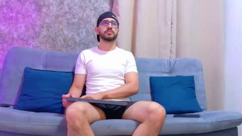Gio online show from 8, 9, 2025