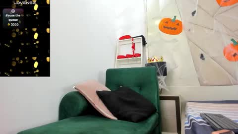 gio_lorenz online show from 23, 10, 2025