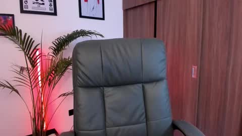 Gigi o Giorgi  online show from 13, 10, 2025