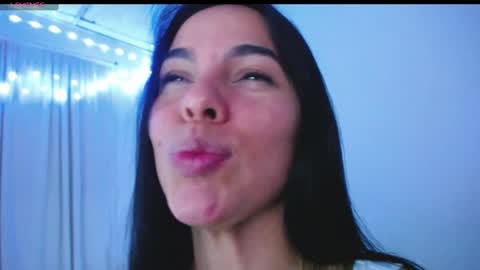 Snapshot of giorivera199 chatting on 11, 3, 2025 GIO RIVERA online show from 11, 3, 2025