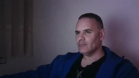 Snapshot of gioshadow chatting on 10, 1, 2025 gioshadow online show from 10, 1, 2025